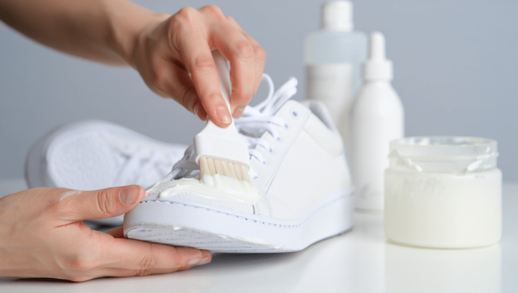 Blanchiment et entretien des chaussures