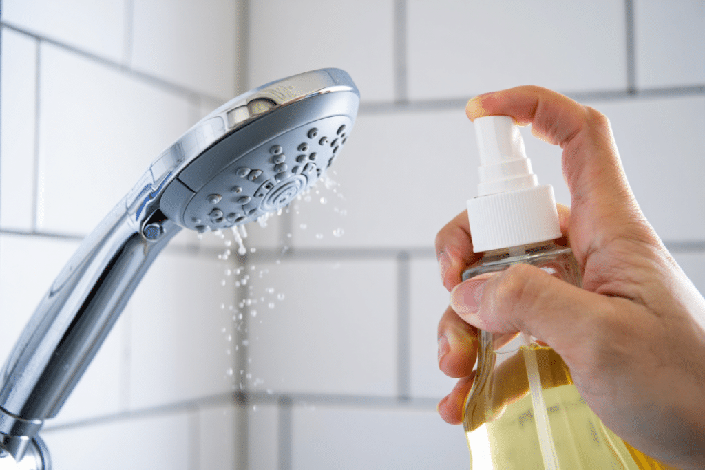 Astuces pour nettoyer un pommeau de douche